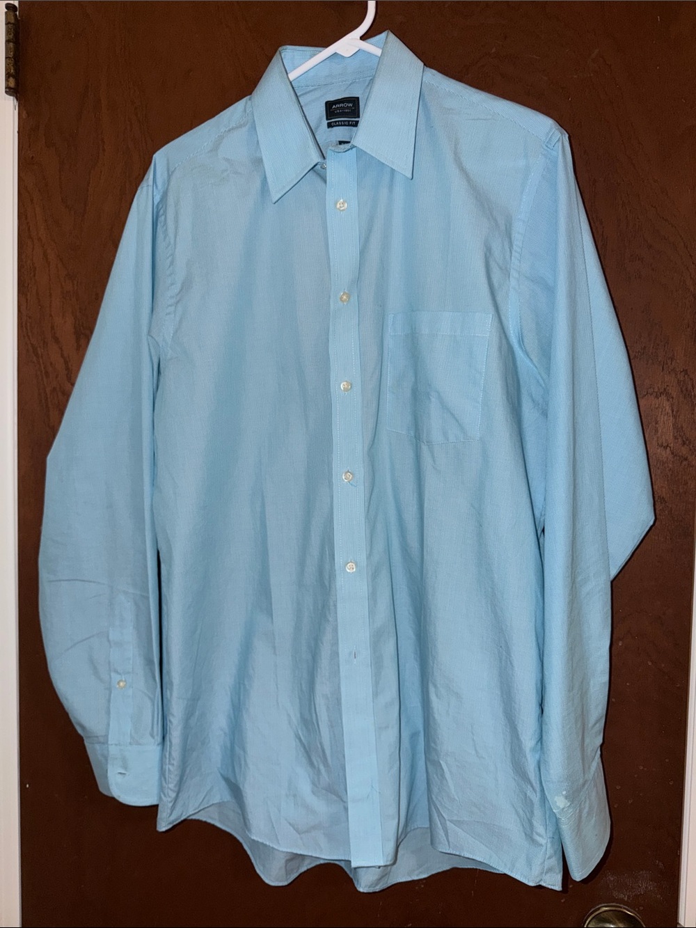Arrow Men’s Light Blue Classic Fit Button-Front Dress Shirt
